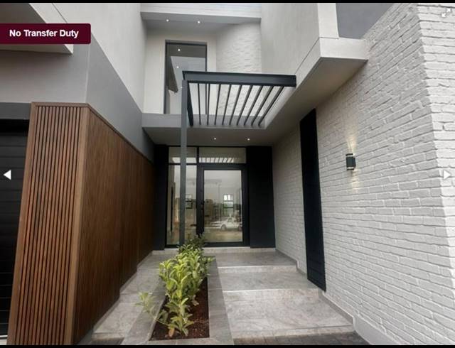 4 BEDROOM HOUSE FOR SALE IN MIDSTREAM ESTATE
